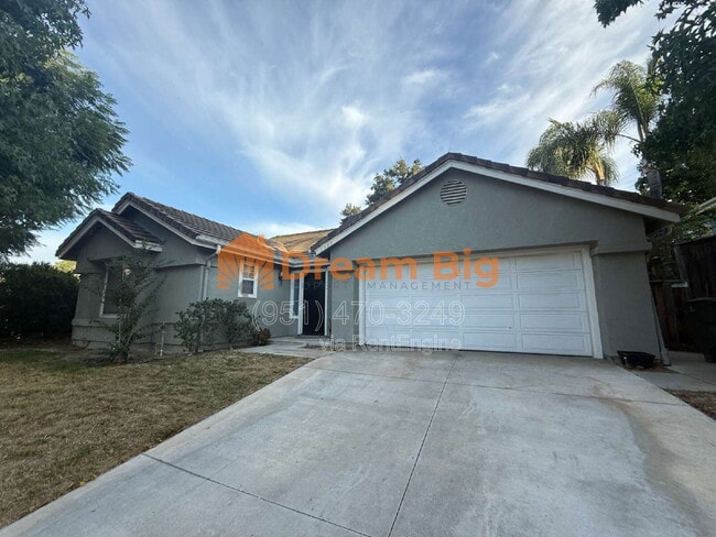 Building Photo - 1585 Stoneykirk Dr Rental
