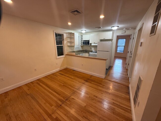 Photo - 12 Cheever Ct Unit 2