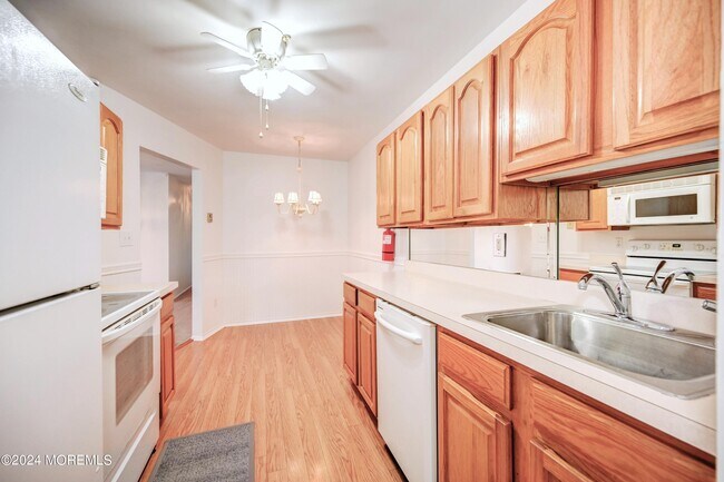 Photo - 59 Amberly Dr