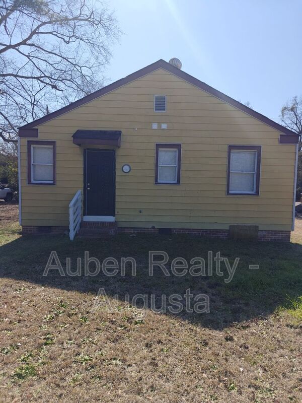 Photo - 2125 Kennedy Dr