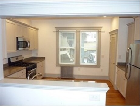 Photo - 47 Kilsyth Rd Unit 1