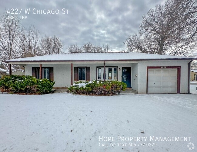 Building Photo - 4227 W Chicago St Rental