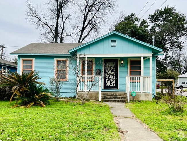 Building Photo - 1554 W Lullwood Ave Rental