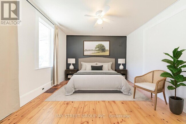 Photo - 64 Sherbourne St