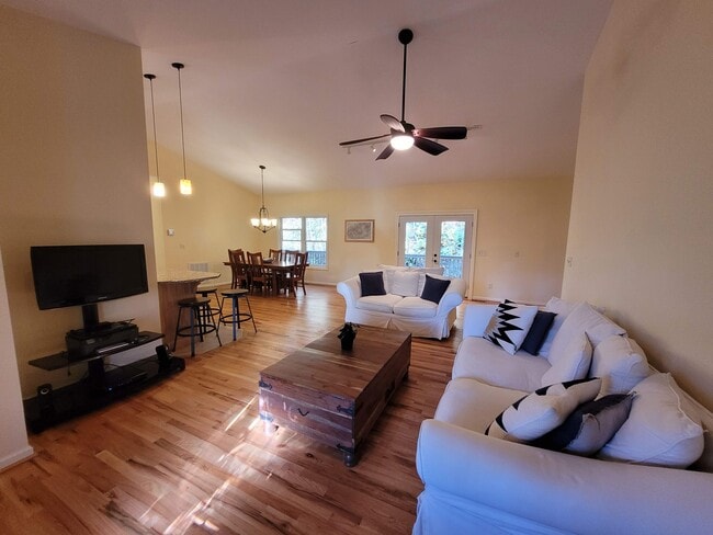 Photo - 97 N Coyote Springs Farm Rd