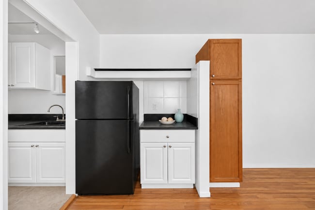 19 19th Ave Unit 3