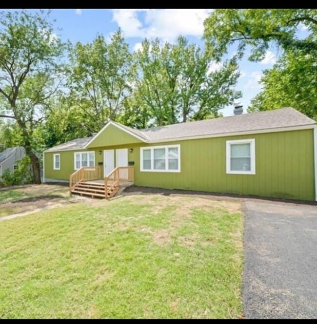 Photo - 5754 Indiana Ave