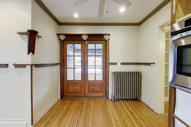 Photo - 711 Union St