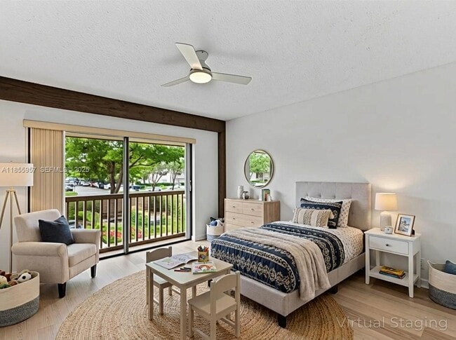 Photo - 203 Bonnie Brae Way