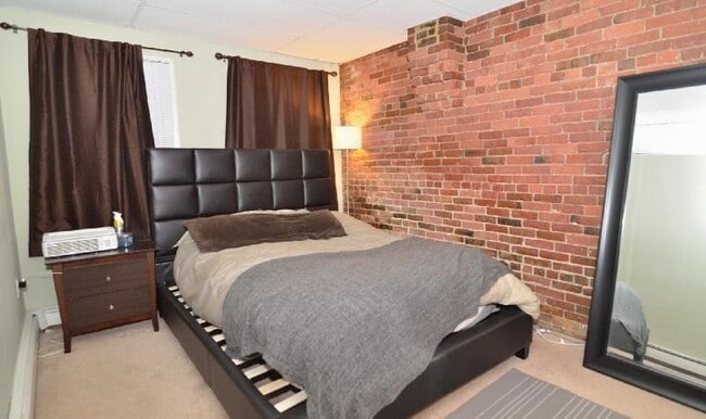 Building Photo - 14 Isabella St Unit G