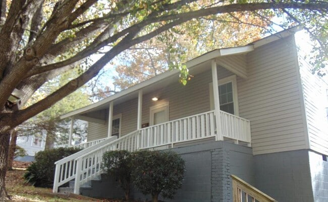 Photo - 407 Connecticut Ave