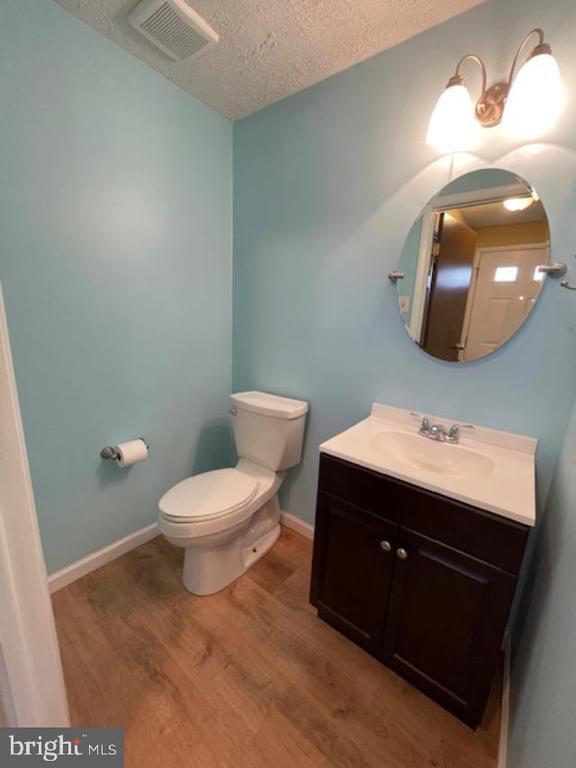 Photo - 105 Long Meadow Ct