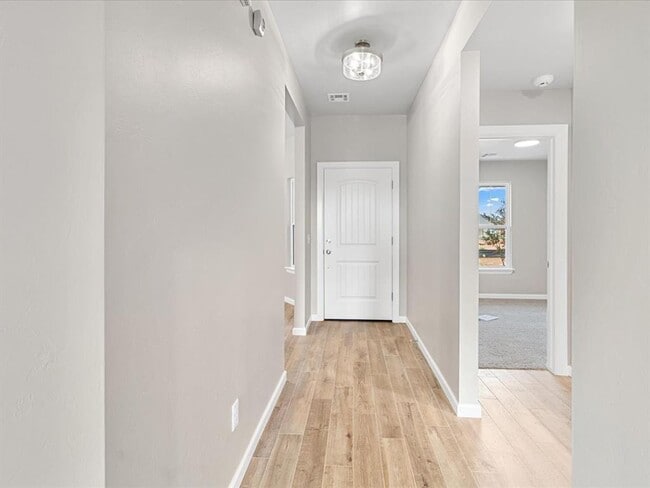 Photo - Newer Home For Lease in Washington!