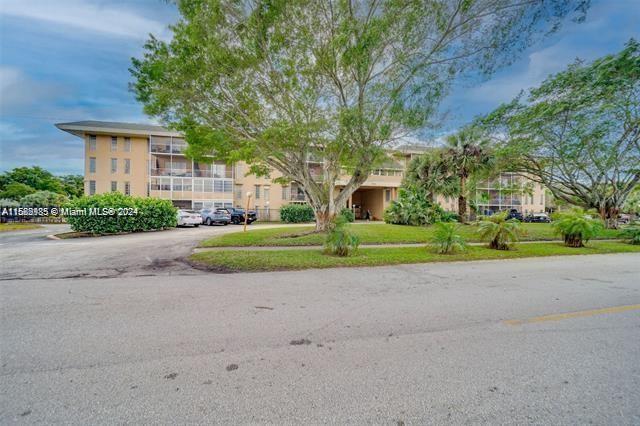 4848 NW 24th Ct Condo Unit 230 - Condo for Rent in Lauderdale Lakes, FL ...