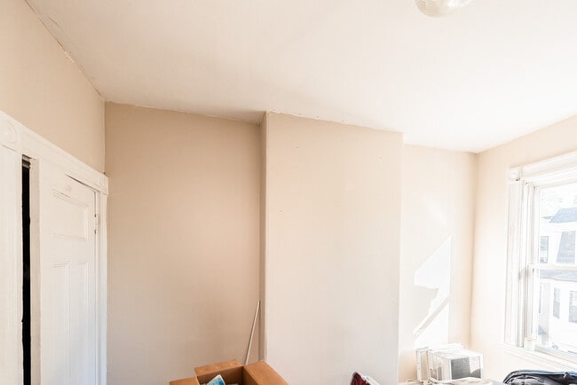 Photo - 48 Green St Unit 3