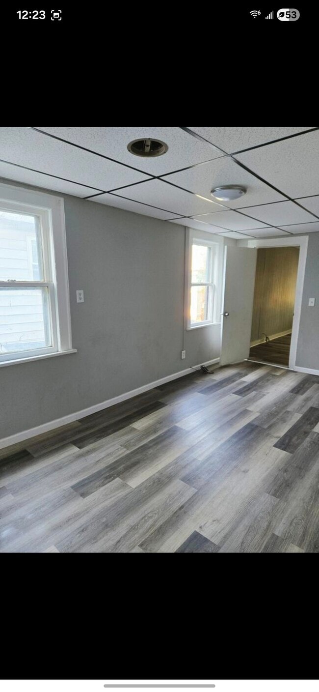 Espacio de la sala de estar - 25 Stuyvesant St Unidad Apt 2R