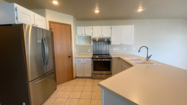 Photo - Rotherham: 151-153 East River Drive Duplex Unit 151 East River Drive