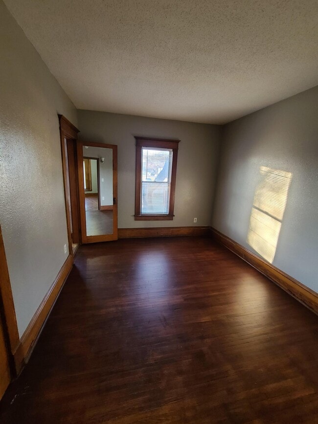 Photo - 1102 Baltimore St