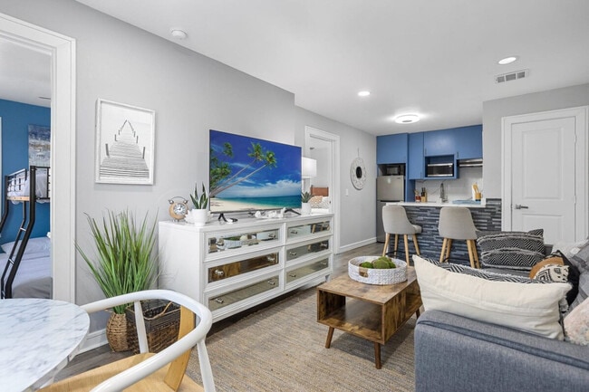Building Photo - 2620 Arbor St Unit FL2-ID1257722P Rental
