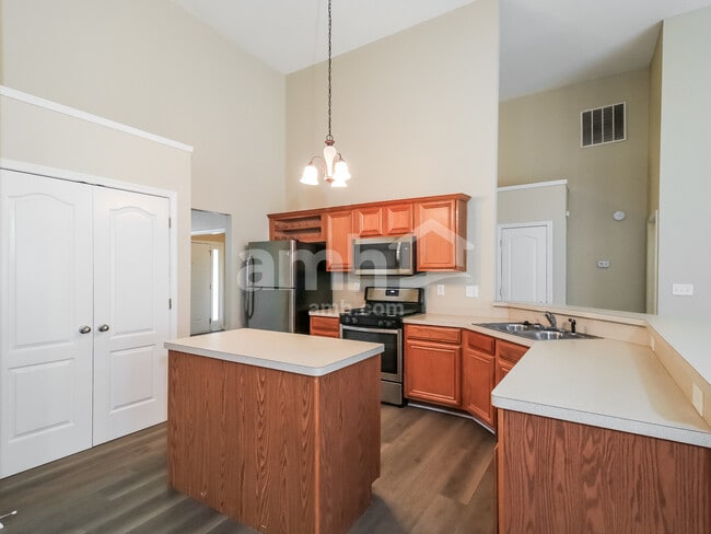 Photo - 256 Gilliam Ct