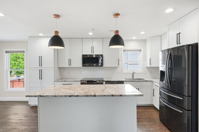 Photo - 3803 Allison St