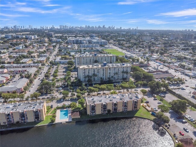 Photo - 4709 NW 7th St Unidad 204-9