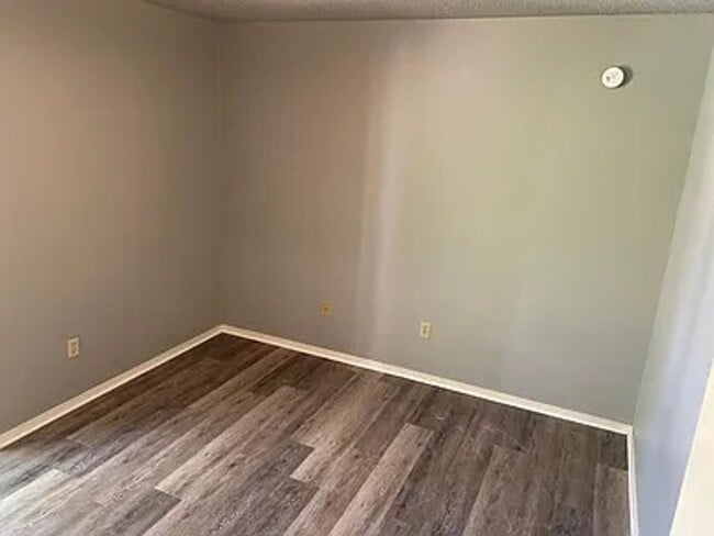 Photo - Available January 1st! 2 Bedrooms, 1.5 Bathrooms Two-Story Townhouse in Farmington