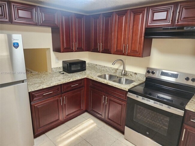 Photo - 1700 NW 58th Terrace Unit 2E