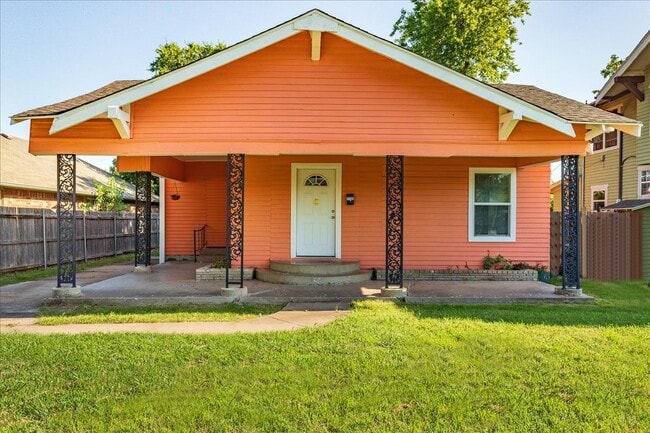 Building Photo - 1704 NW 33rd St Rental