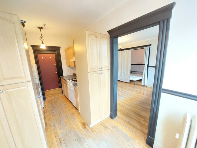 Photo - 28 Quint Ave Unit 35B