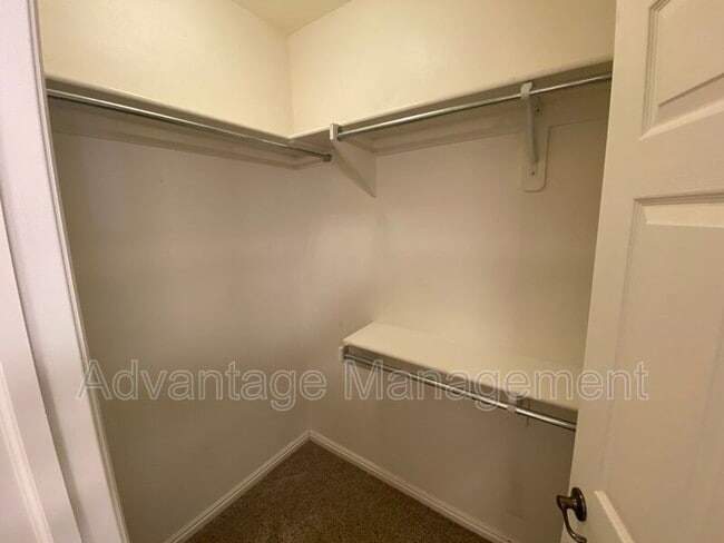 Photo - 1077 Canyon Meadow Dr Unit Apt 4