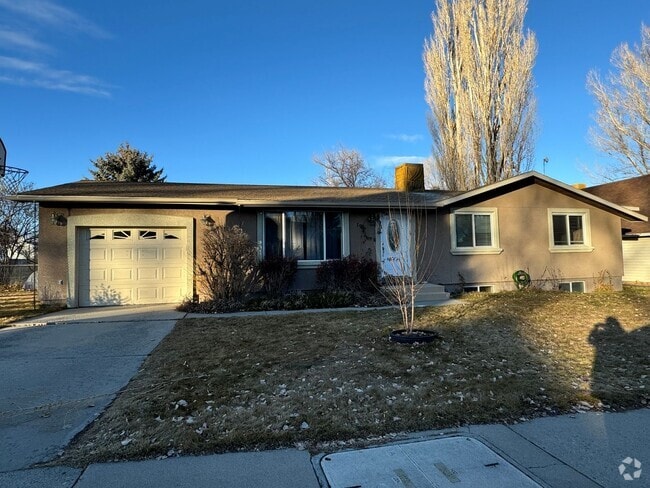 Building Photo - Nice 3 Bedroom/ 3 Bath in Elko Rental