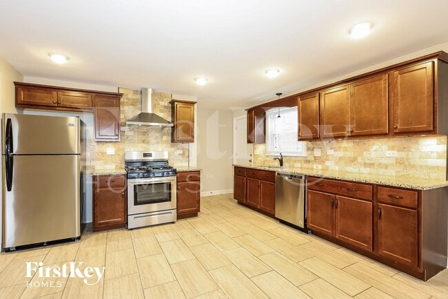 Photo - 1018 E 161st Pl