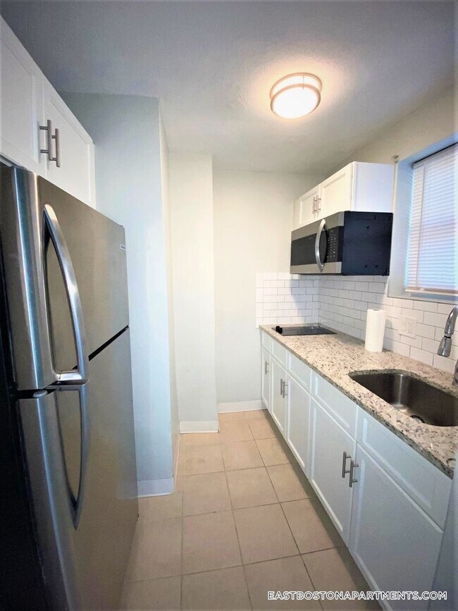 Building Photo - 298 Meridian St Rental