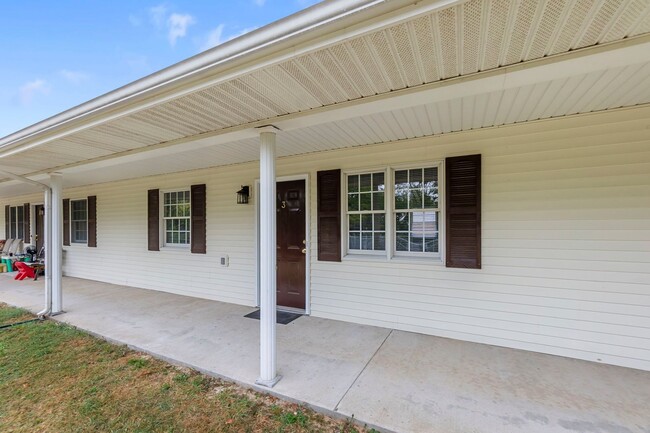 Building Photo - 155 Lavender Ln Unit 1