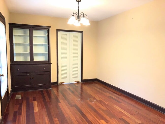 Photo - 1619 Jones Blvd