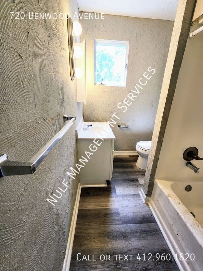 Photo - 720 Benwood Ave