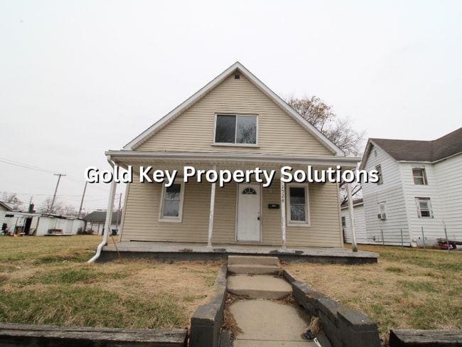 Photo - 4 BR 1.5 BA House with Central Air and Covered Porch (SECTION 8 APPROVED)