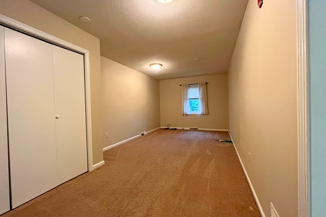 Photo - 113 Saybrook Rd Apartments Unit 1b
