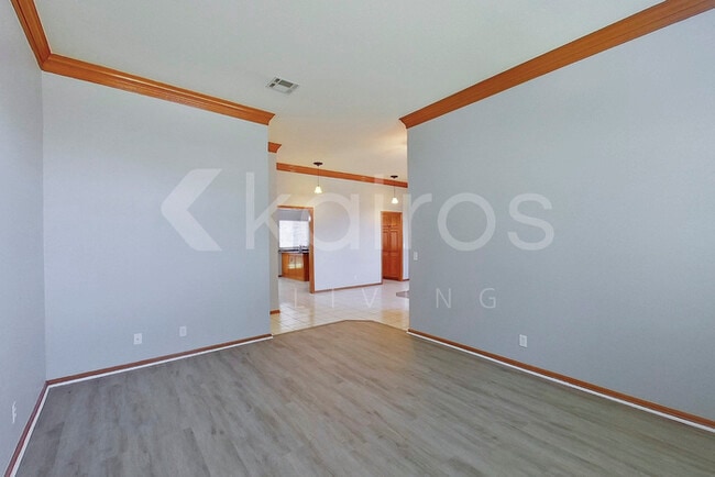Photo - 3101 NE 130th St
