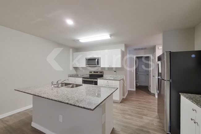 Photo - 18310 Gibraltar Ln