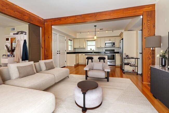 40 Tuttle St
