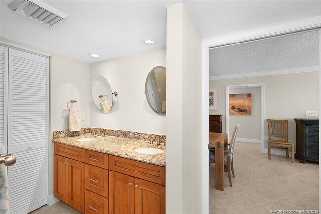 Photo - 9550 S Ocean Dr Unit 705