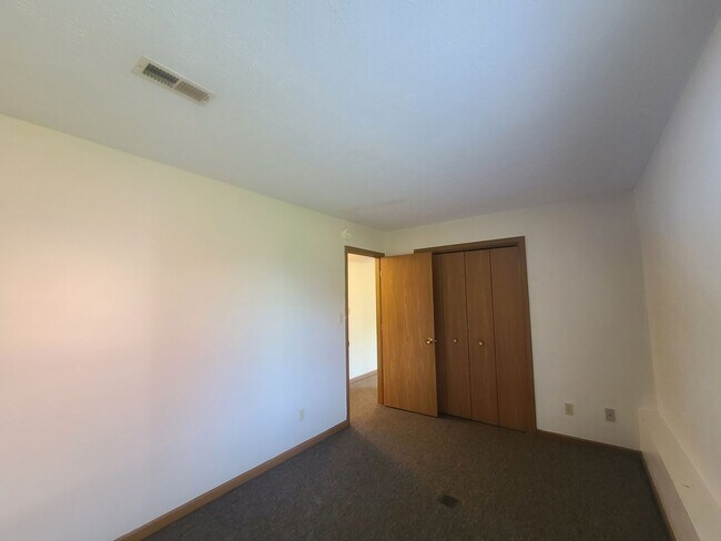 Photo - 2867 University Ave Unidad 2867-3