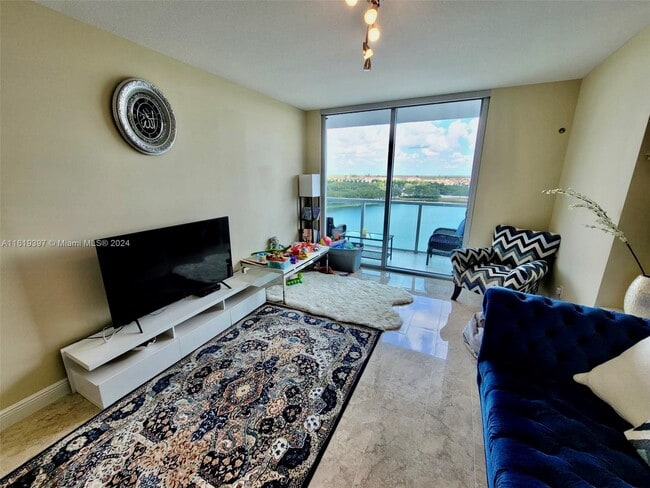 2681 N Flamingo Rd 1002S  