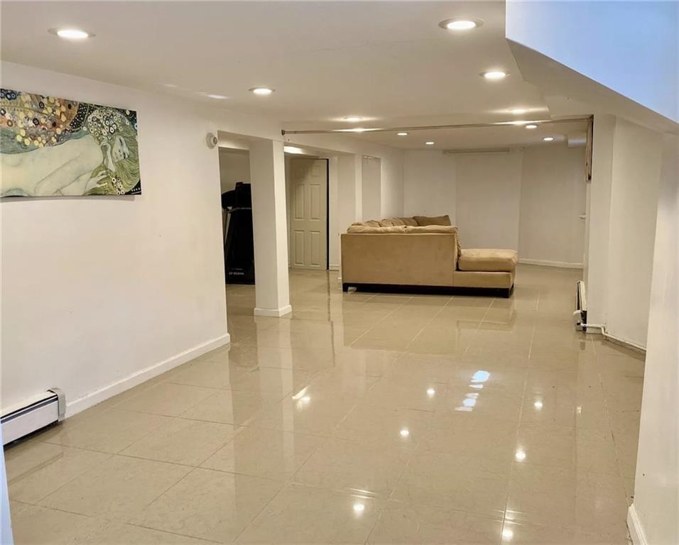 Photo - 31-35-35 Norwood Ave Unit 1B