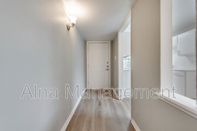 Photo - 622 Hillcrest St