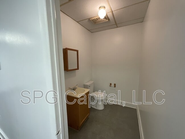 Photo - 5 Center Square Condo