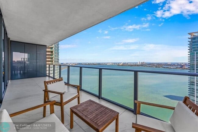 Photo - 650 NE 32nd St Condo Unit 4501