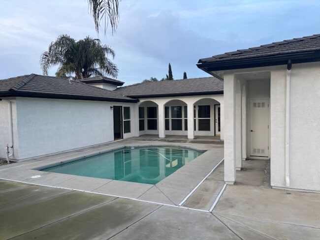 Photo - Move-In Ready 3 Bedroom Home with Pool in Rosedale